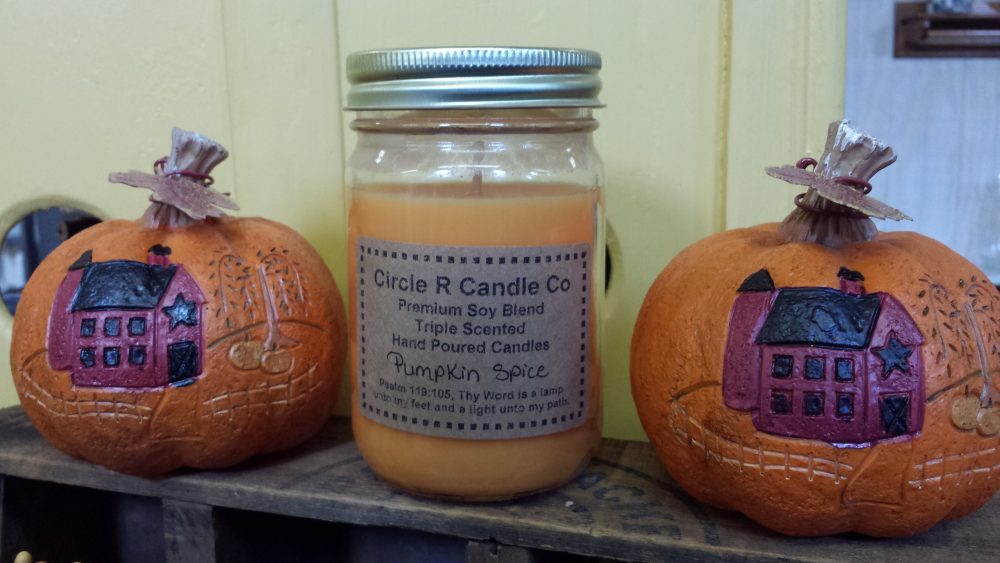 pumpkin-spice-pumpkin-scented-candles