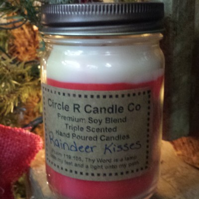 reindeer-kisses-vanilla-scented-candles