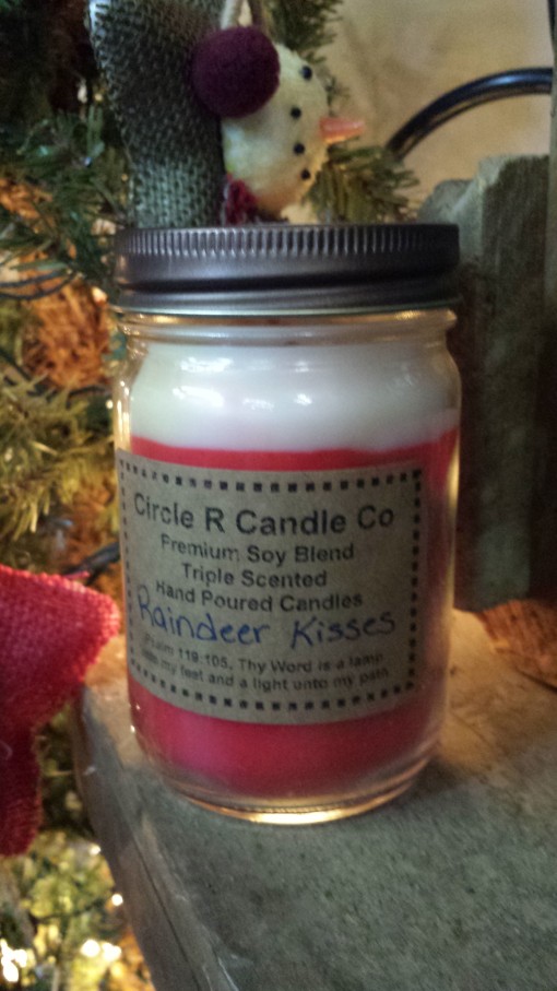 reindeer-kisses-vanilla-scented-candles